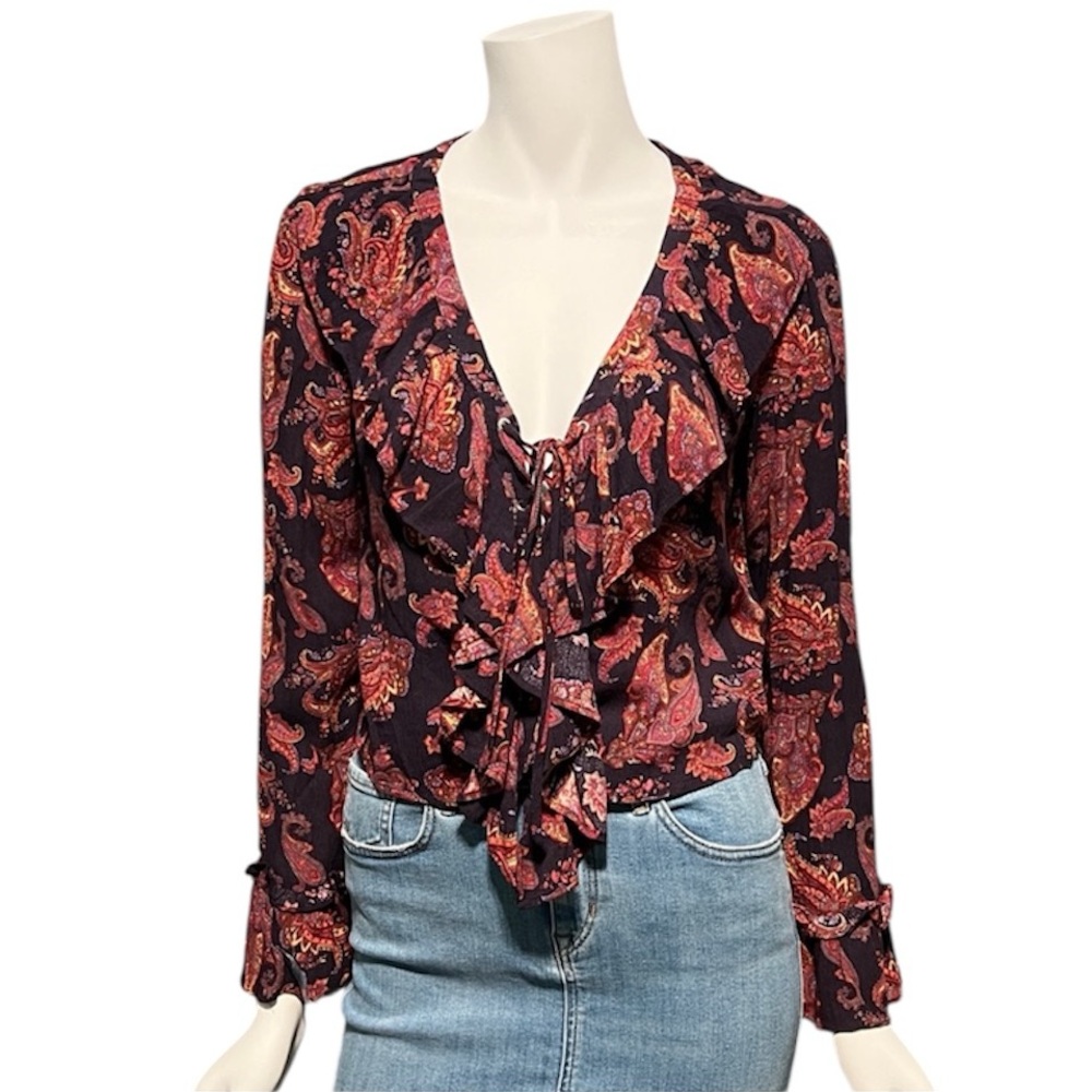 Forever 21  Paisley Print Lace Up Front Long Sleeve Blouse Small